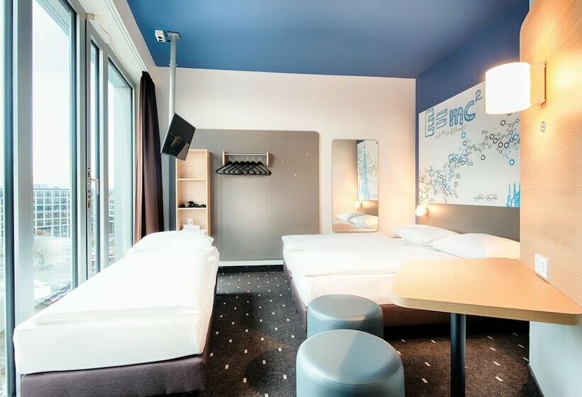 اتاق استاندارد سه نفره, B&b Hotel Ulm