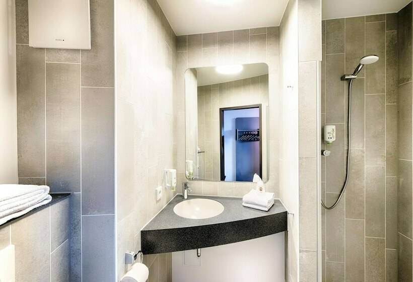 اتاق استاندارد, B&b Hotel Ulm