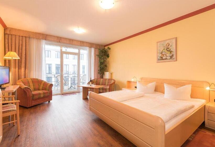 Standard Room with Balcony Side Sea View, Esplanade & Aparthotel Rialto