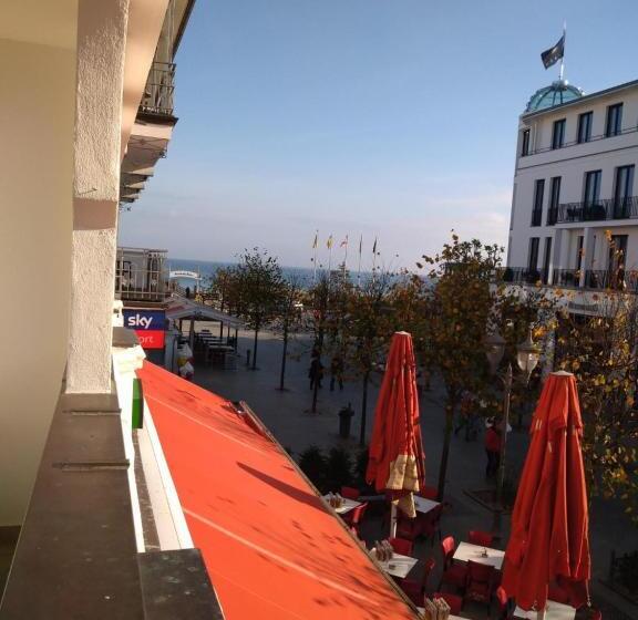 آپارتمان 1 خوابه با چشم‌انداز جانبی دریا, Esplanade & Aparthotel Rialto