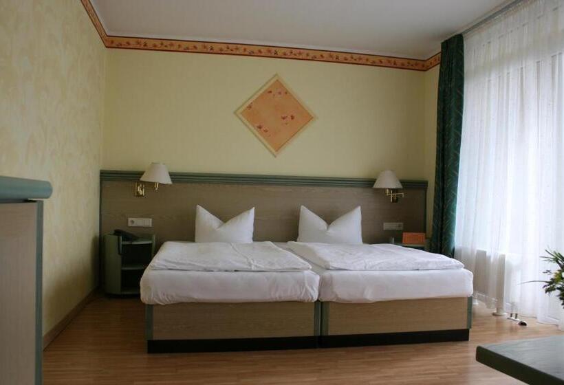 آپارتمان 1 خوابه با چشم‌انداز جانبی دریا, Esplanade & Aparthotel Rialto
