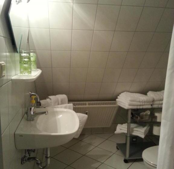 اتاق خانوادگی, Altes Zollhaus Am Klinikum