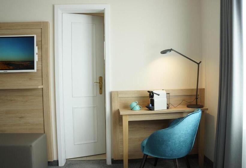 Comfort room with balcony, Am Südwäldchen