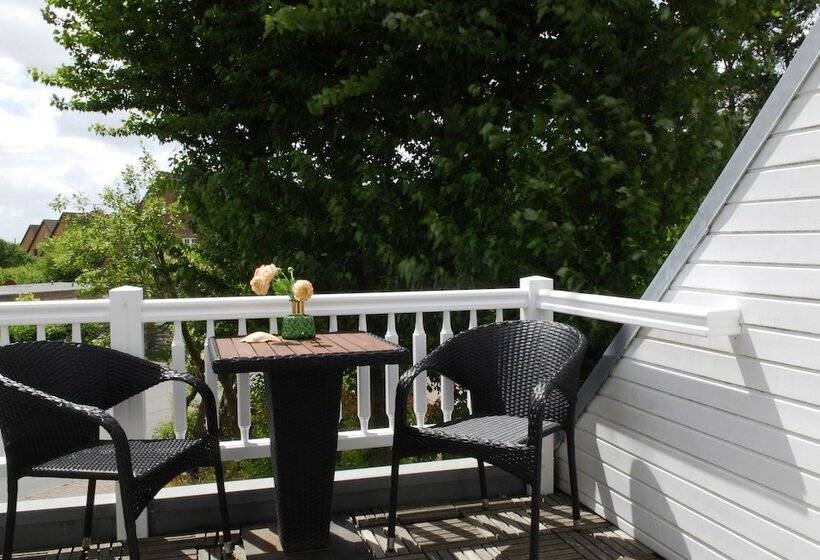 Classic room with balcony, Am Südwäldchen
