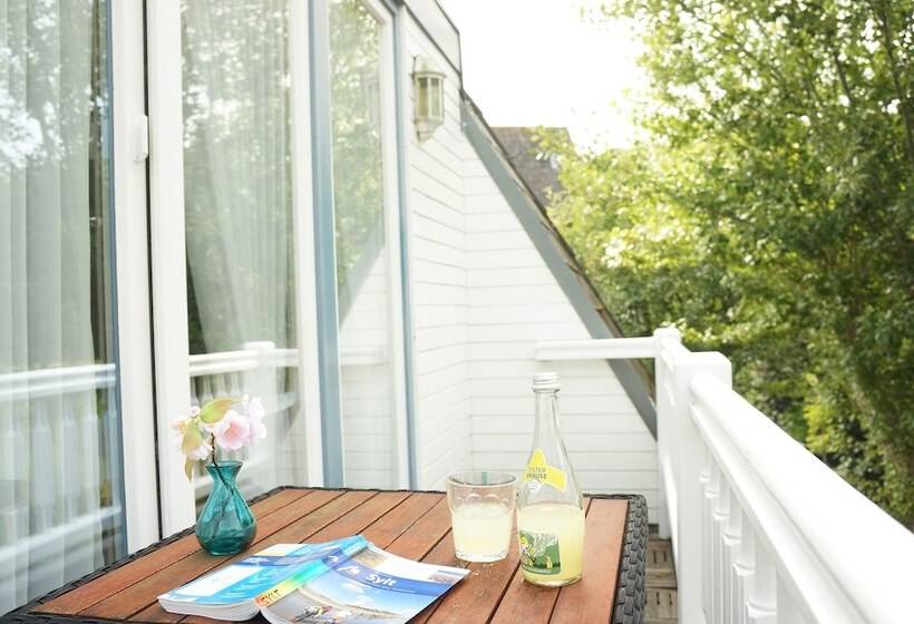 Classic room with balcony, Am Südwäldchen
