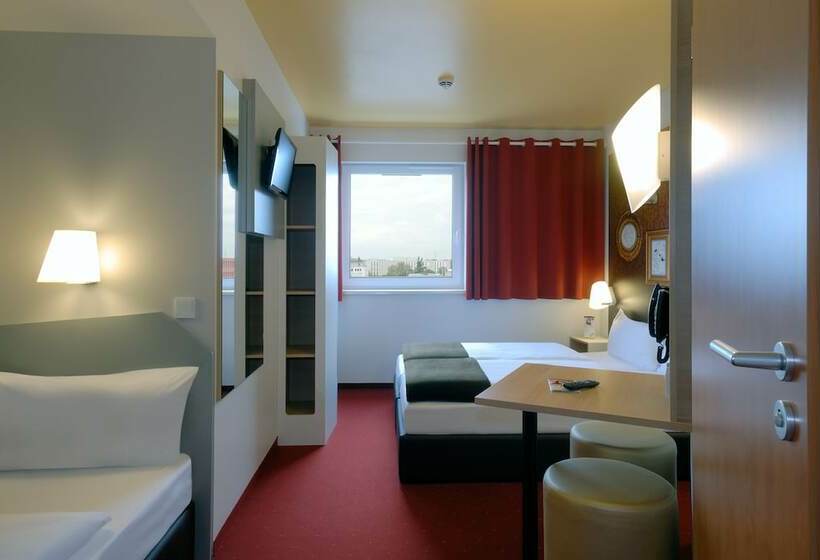 اتاق استاندارد سه نفره, B&b Hotel Bonn West