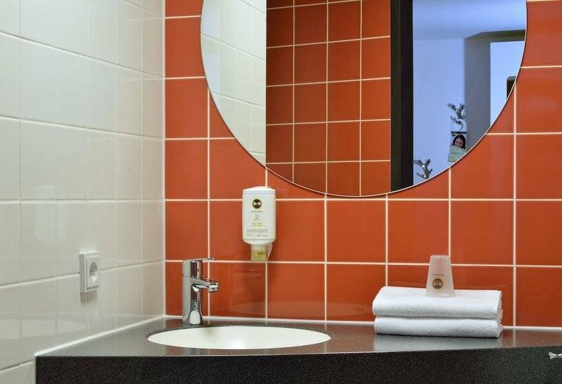 اتاق استاندارد سه نفره, B&b Hotel Bonn West