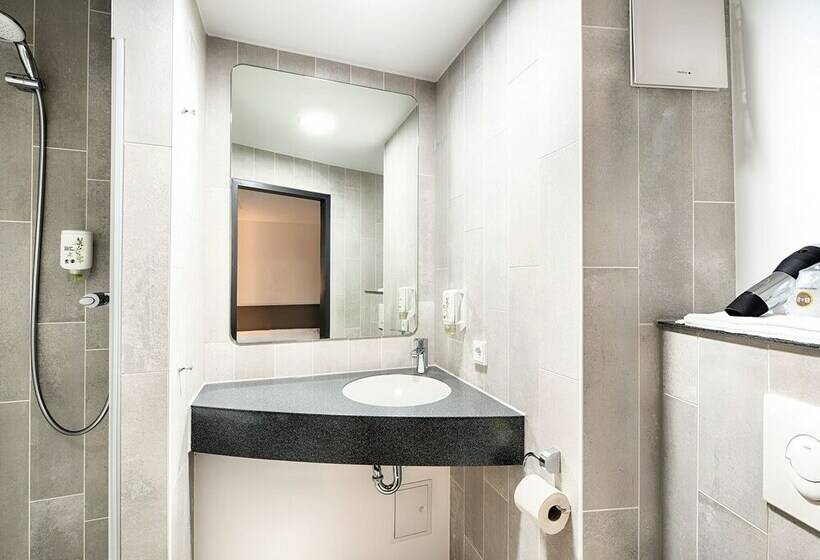 اتاق استاندارد, B&b Hotel Kaiserslautern