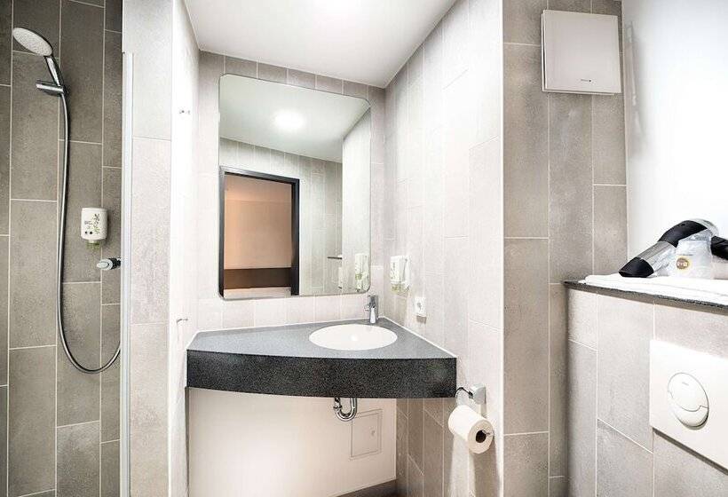 اتاق استاندارد, B&b Hotel Kaiserslautern