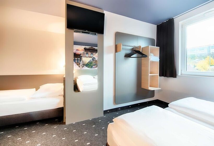 اتاق استاندارد سه نفره, B&b Hotel Kaiserslautern