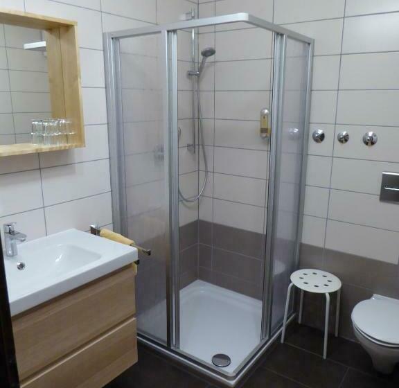اتاق استاندارد با بالکن, Landhotel Rebstock