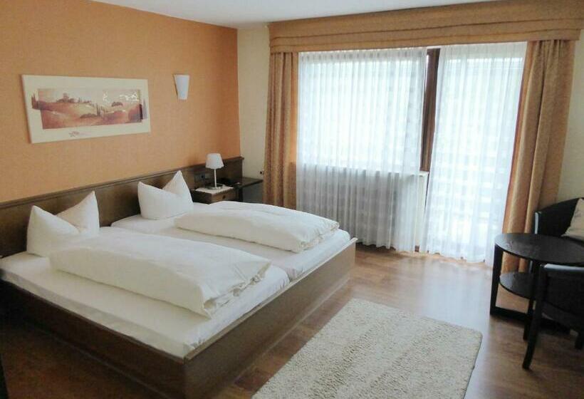 اتاق استاندارد با بالکن, Landhotel Rebstock