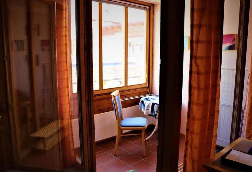 اتاق استاندارد یک نفره, Und Appartementhof Waldeck