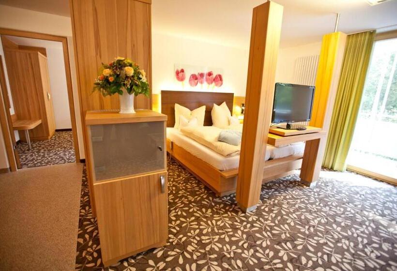 اتاق سوپریور چهار تخته, Und Appartementhof Waldeck