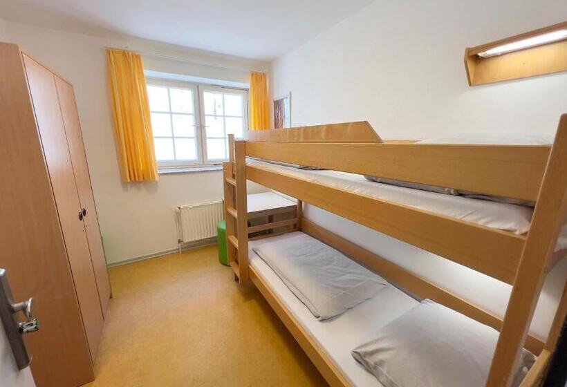 اتاق استاندارد با سرویس بهداشتی مشترک, Jugendherberge Lübeck Altstadt