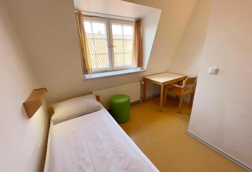 اتاق استاندارد یک تخته با سرویس بهداشتی مشترک, Jugendherberge Lübeck Altstadt