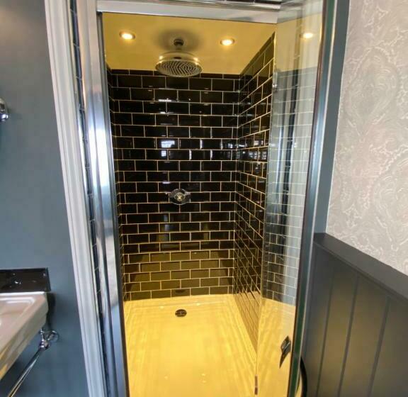 سوئیت با تخت بزرگ, 38 St Giles