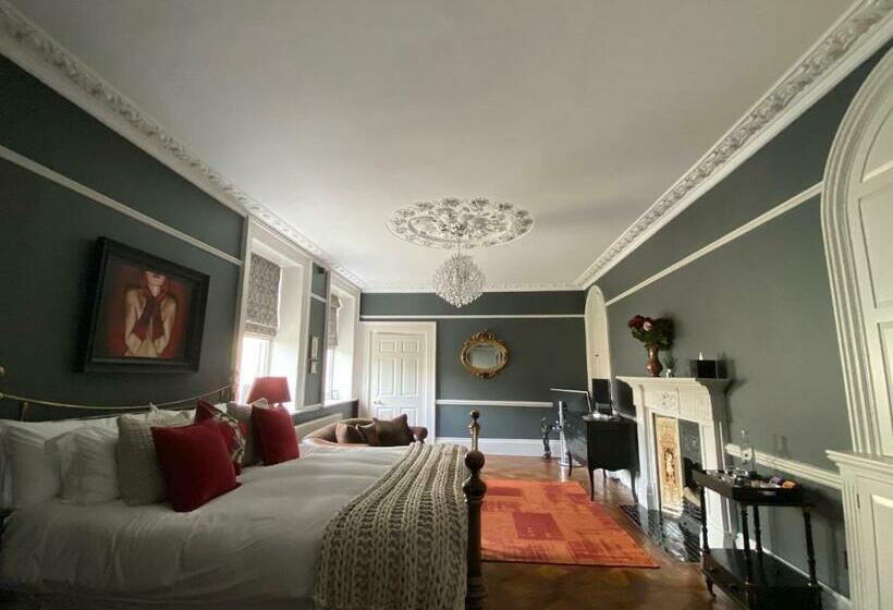 سوئیت با تخت بزرگ, 38 St Giles