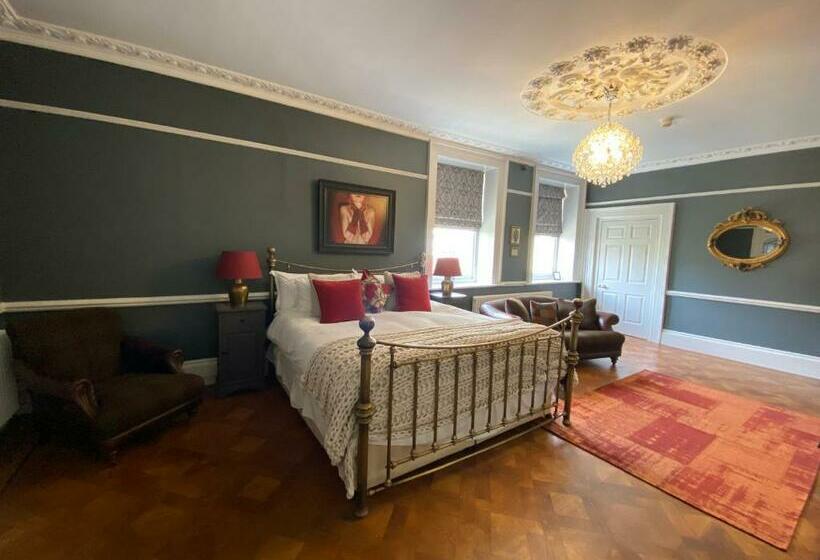 سوئیت با تخت بزرگ, 38 St Giles