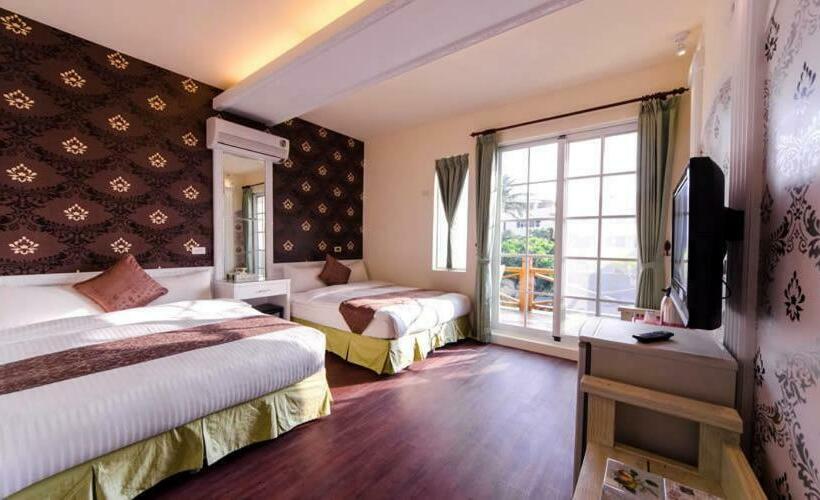 اتاق استاندارد چهارنفره با بالکن, Da Wan Hostel