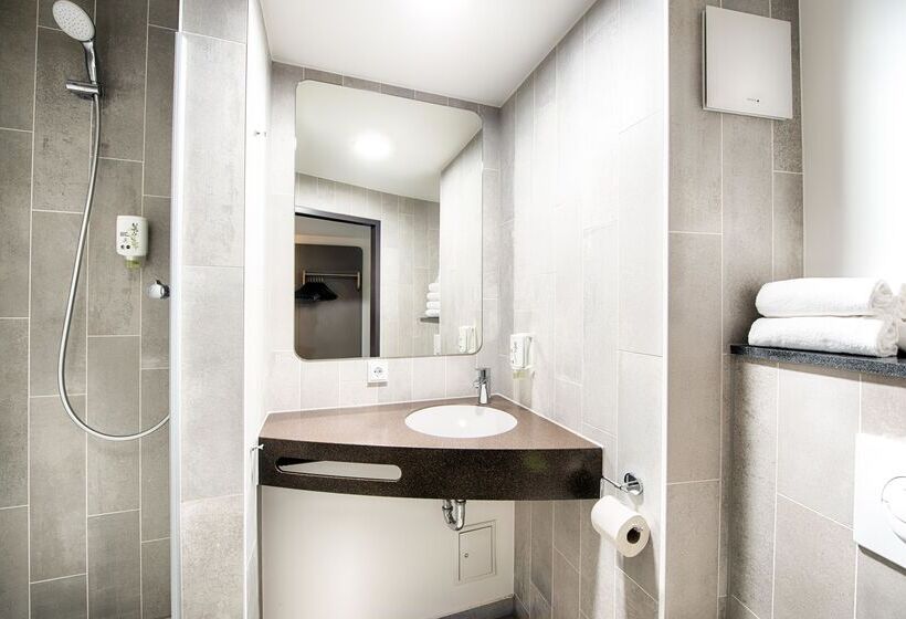 اتاق استاندارد, B&b Hotel Baden Airpark