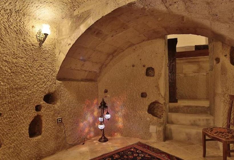 سوییت خانوادگی, Cappadocia Cave Land