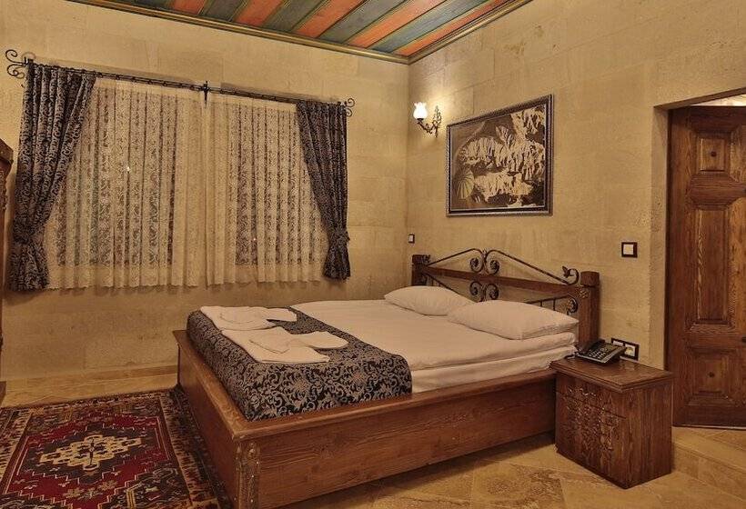 اتاق لوکس سه تخته, Cappadocia Cave Land