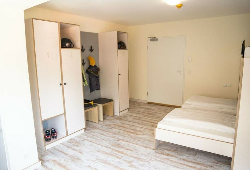 اتاق استاندارد, Oberstdorf Hostel