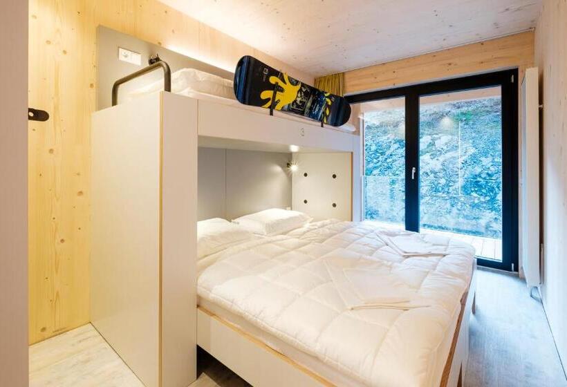 اتاق استاندارد با بالکن, Oberstdorf Hostel