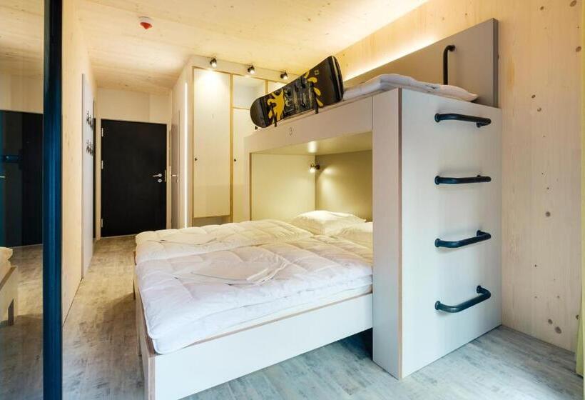 اتاق استاندارد با بالکن, Oberstdorf Hostel