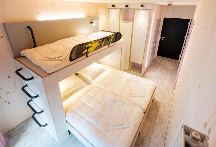 اتاق استاندارد با بالکن, Oberstdorf Hostel