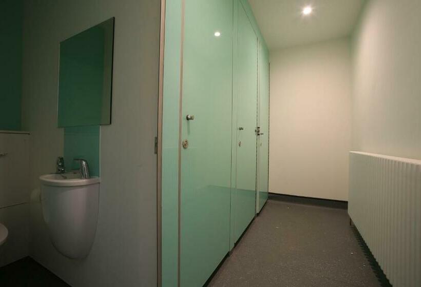 اتاق استاندارد چهار تخته, Murray Library Hostel