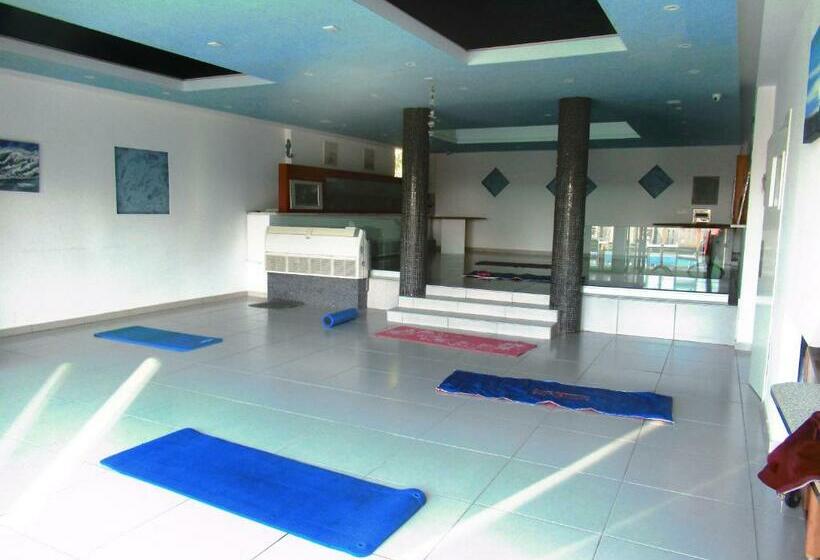 스위트, Neptune Hotel Apartments Paphos