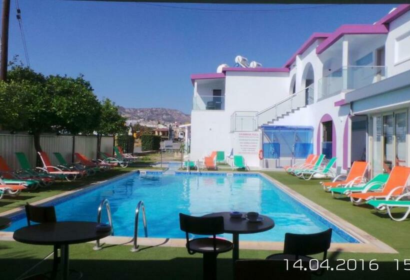 스위트, Neptune Hotel Apartments Paphos