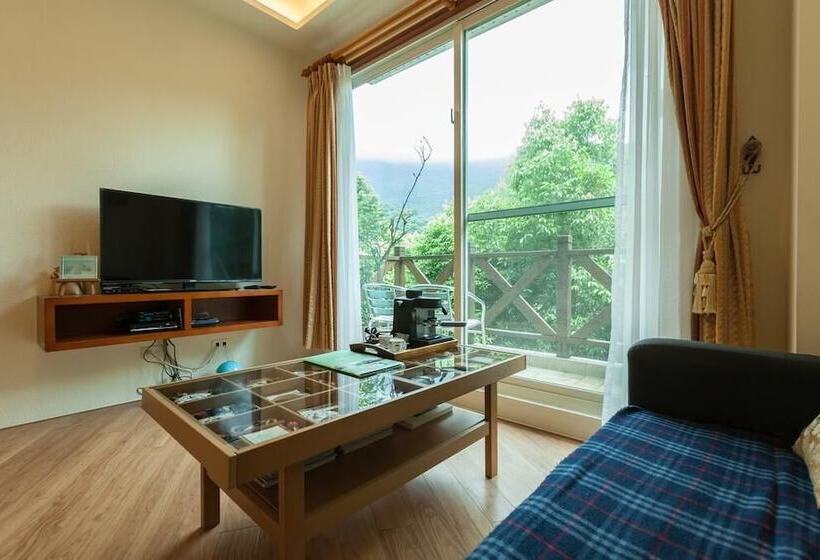 اتاق لوکس, Tree Lake B&b Hualien