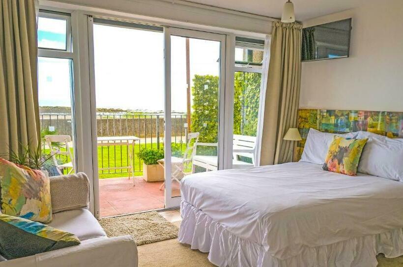 اتاق لوکس با چشم‌انداز دریا, Bayview Bed And Breakfast
