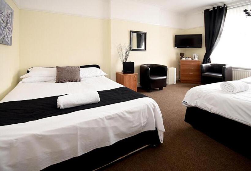 اتاق خانوادگی, Sheridans Budget Accomodation