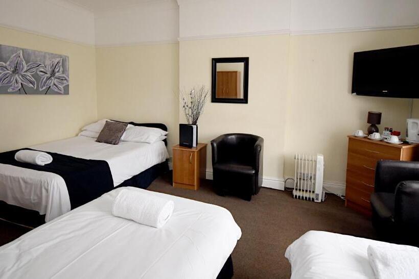 اتاق خانوادگی, Sheridans Budget Accomodation