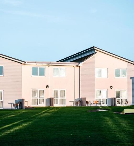 سوییت جونیور, Croyde Bay Hotel Or Self Catering