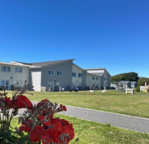 سوییت جونیور, Croyde Bay Hotel Or Self Catering