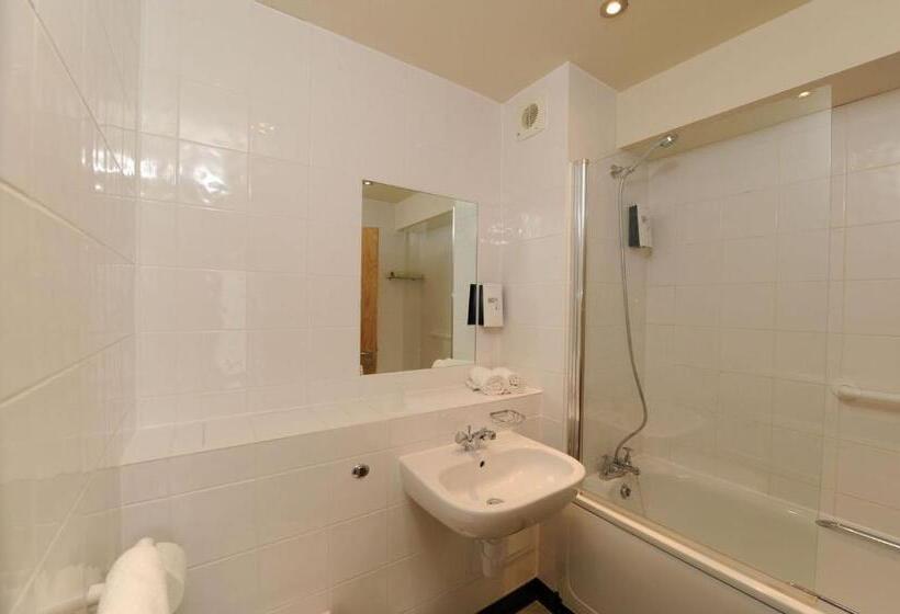 سوییت جونیور, Croyde Bay Hotel Or Self Catering