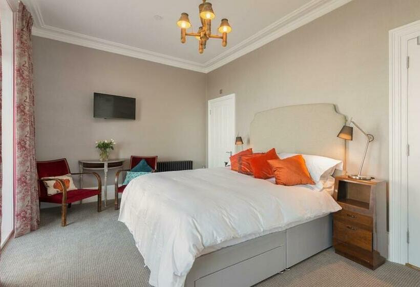 اتاق لوکس با بالکن و چشم‌انداز دریا, Bay Tree Broadstairs