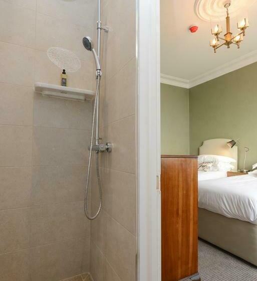 اتاق لوکس با چشم‌انداز دریا, Bay Tree Broadstairs