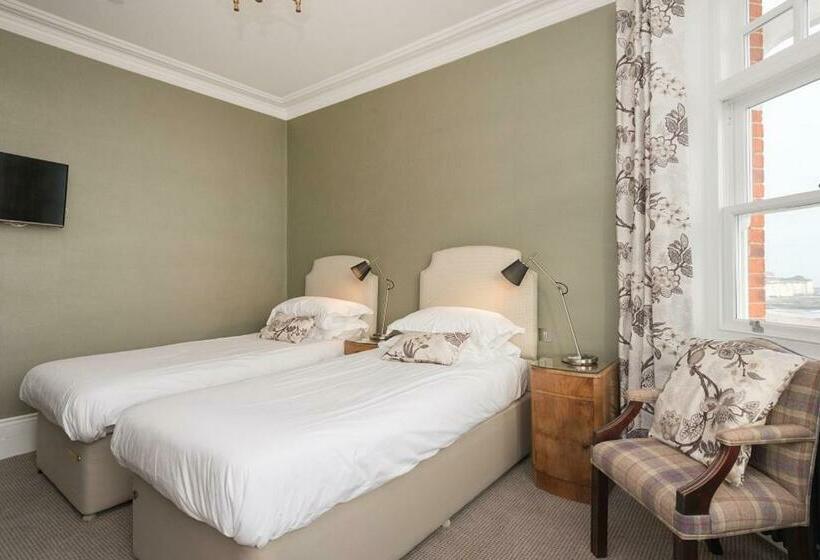 اتاق لوکس با چشم‌انداز دریا, Bay Tree Broadstairs