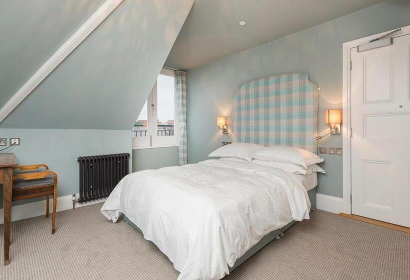 اتاق لوکس با چشم‌انداز دریا, Bay Tree Broadstairs