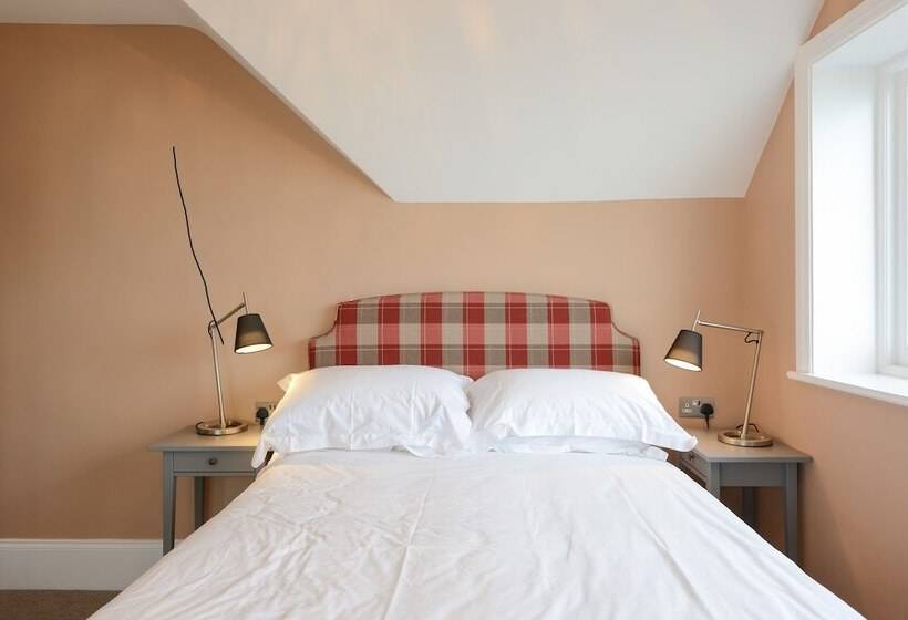 اتاق لوکس با چشم‌انداز دریا, Bay Tree Broadstairs
