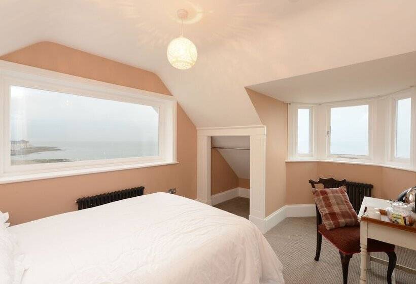 اتاق لوکس با چشم‌انداز دریا, Bay Tree Broadstairs
