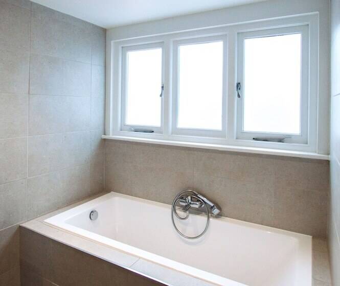 اتاق لوکس با چشم‌انداز دریا, Bay Tree Broadstairs