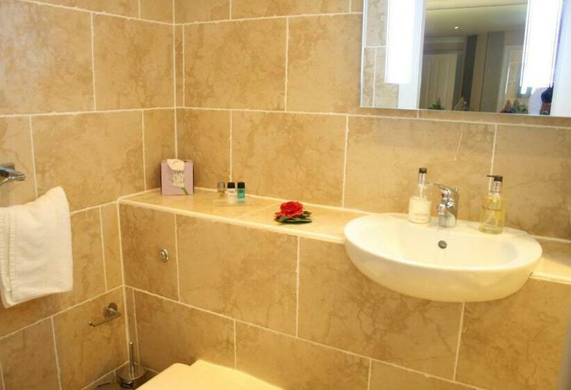 اتاق استاندارد, Ayrs And Graces   Luxury Bed And Breakfast