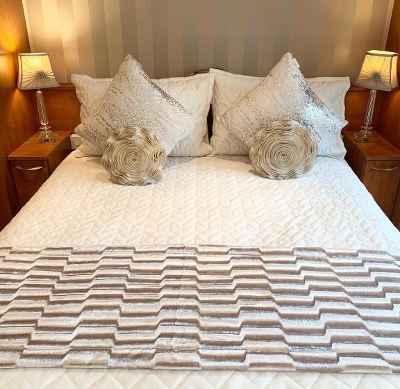 اتاق استاندارد, Ayrs And Graces   Luxury Bed And Breakfast